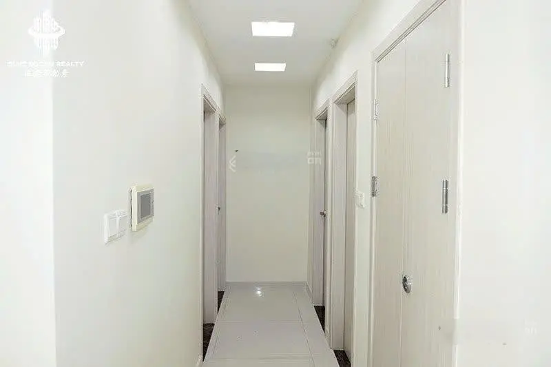 Chính chủ gửi bán căn hoa hậu 3 ngủ rộng rãi, tầng trung. Căn góc, 2 mặt thoáng, đầy đủ tiện nghi.