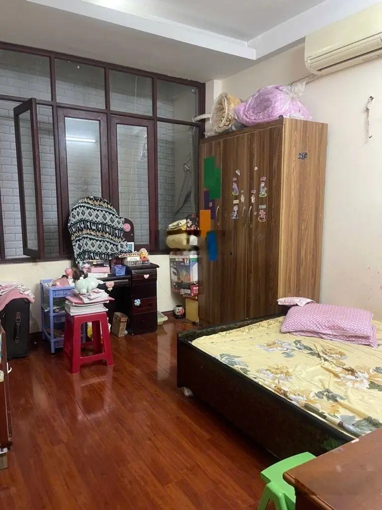 Bán nhà riêng Lạc Long Quân 54m2, vài bước chân ra ô tô, giá chào 12.9 tỷ