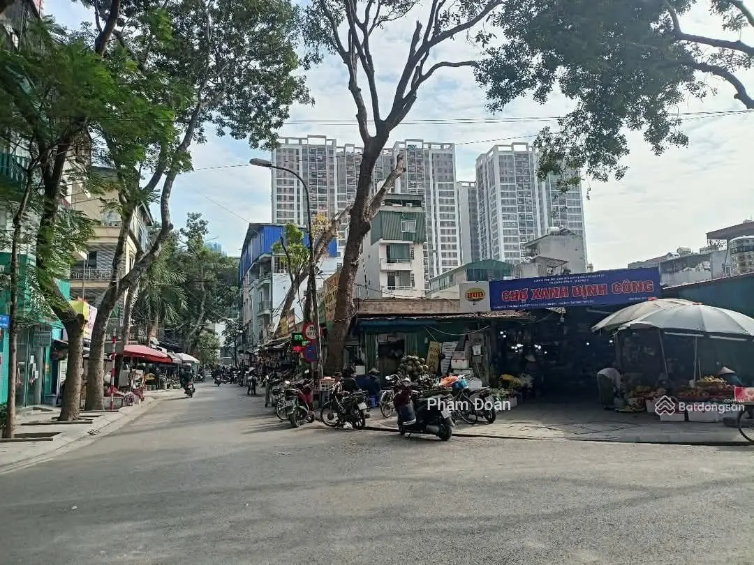 Bán nhà nguyên căn mặt phố Trịnh Đình Cửu - mặt phố hai bên vỉa hè - bán nhà quận Thanh Xuân giá rẻ