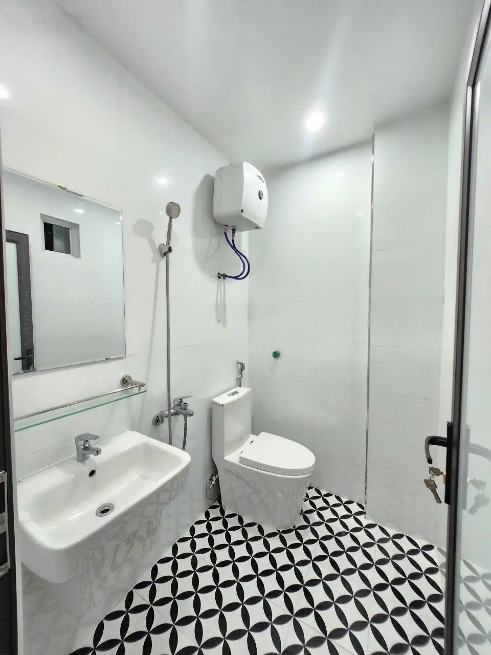 Siêu phẩm An Đà - Đông Khê, nhà 4 tầng, đầy đủ công năng, vị trí đẹp gần ngã 3