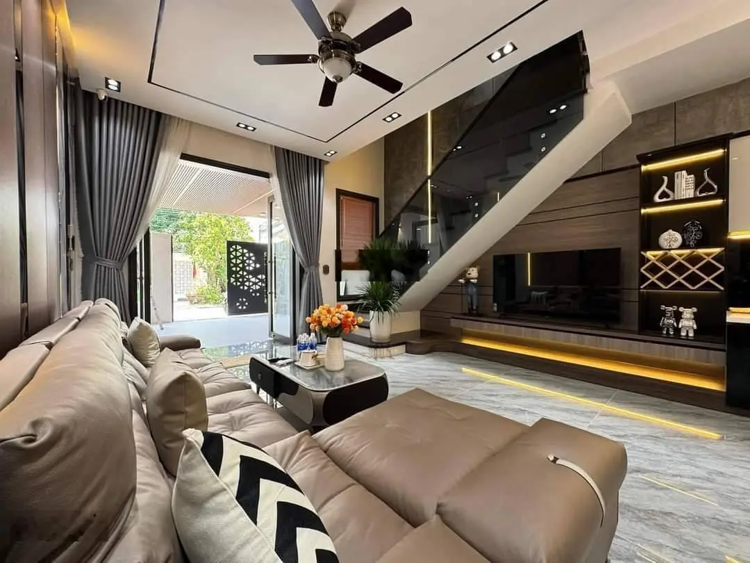Bán nhà 3 tầng mặt tiền Phú Thạnh 10, Sát Biển, Trung tâm quận Liên Chiểu