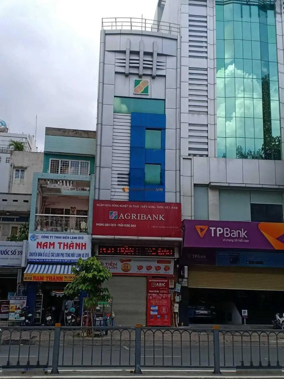 Cô cần Bán gấp nhà mặt tiền Lý Thái Tổ Quận 3 - DT 4,2x20m 3 tầng có HĐT 80 triệu giá chỉ 28 tỷ