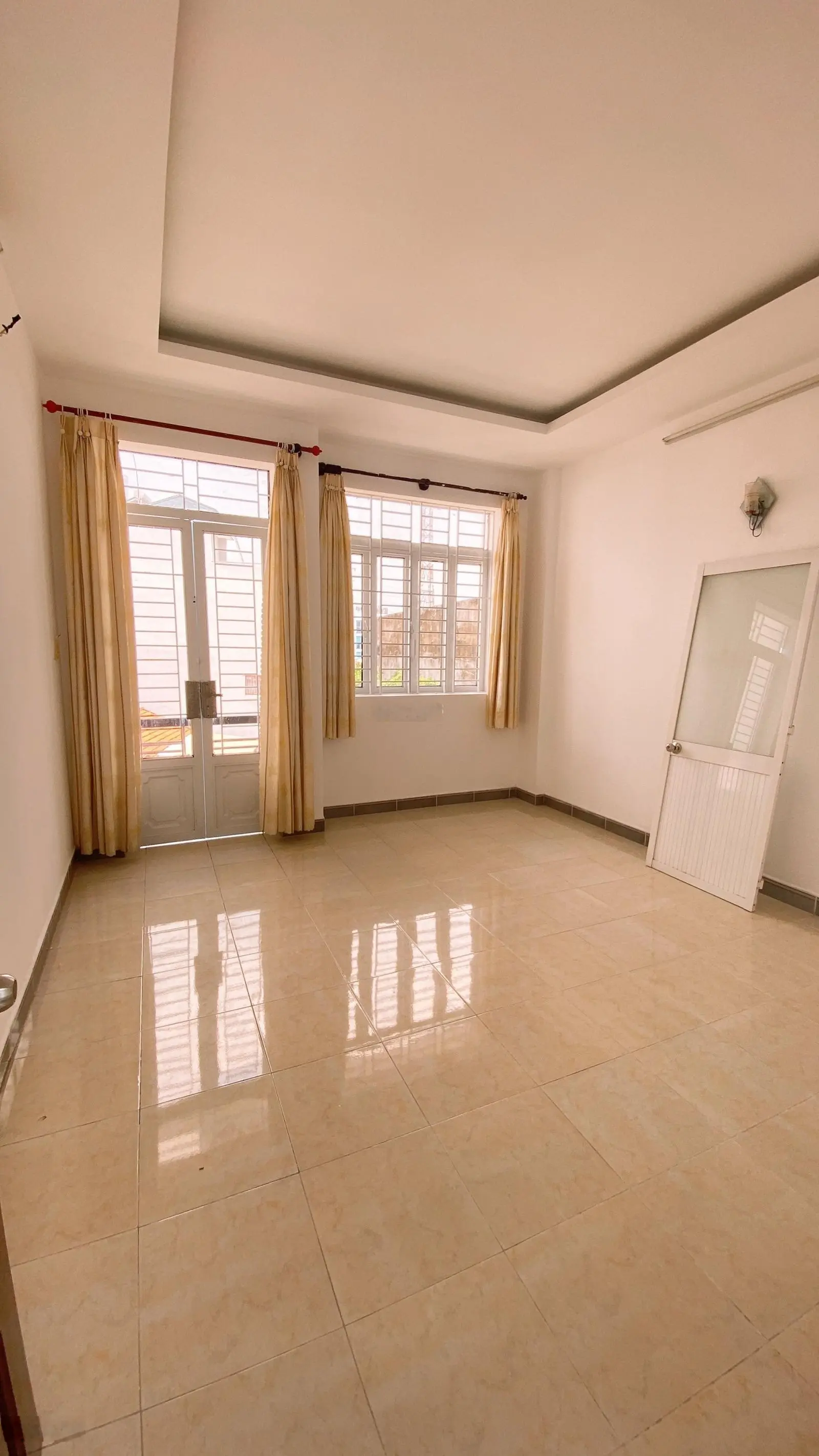 Bán gấp nhà 4x15 m, 1 trệt, lửng, 1 lầu, 4 tỷ 550tr 1/ Tân Chánh Hiệp 04, Q12
