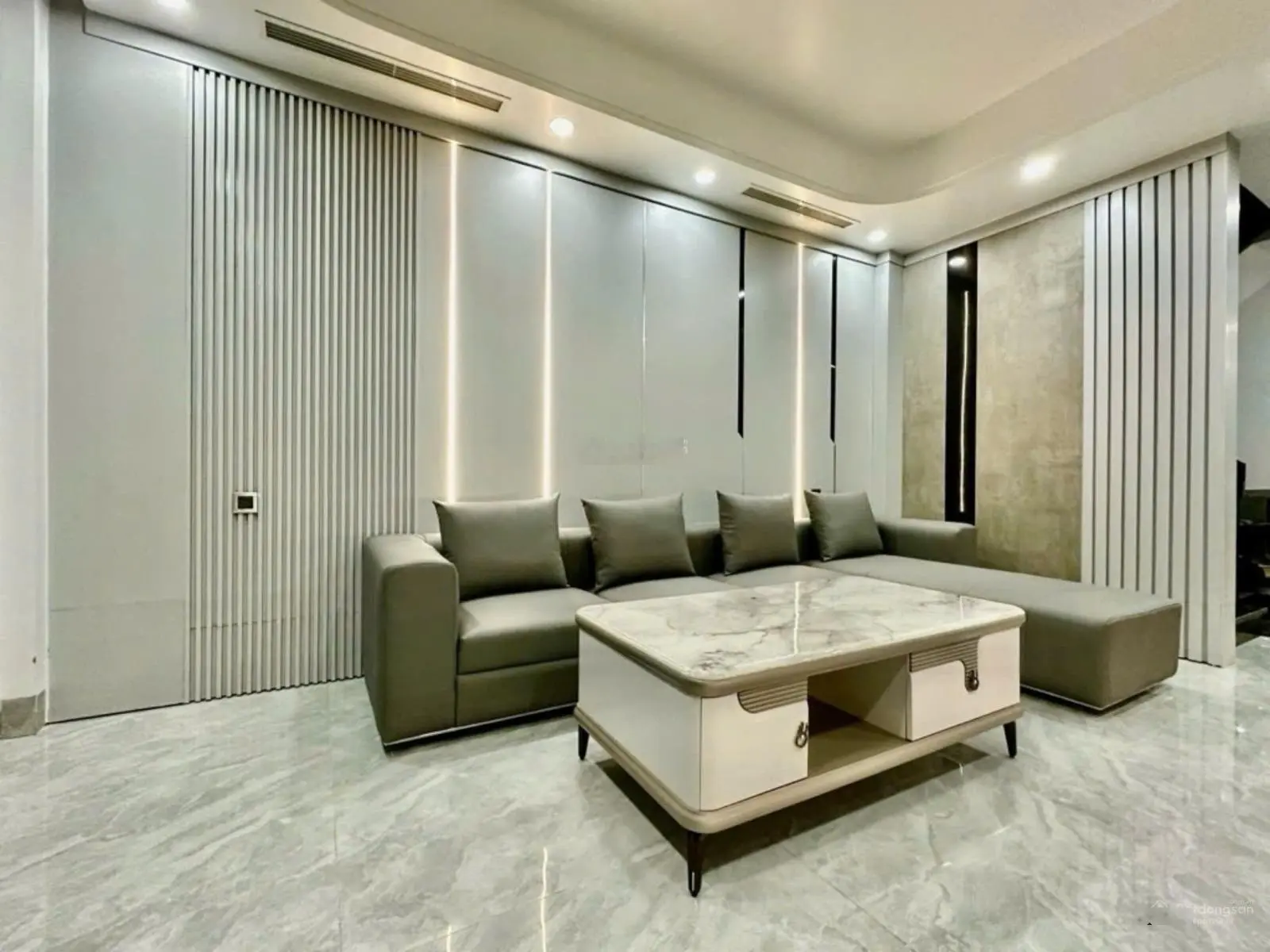 Chính chủ bán nhà Ngọc Thụy khu hiếm nhà bán DT 75m2 MT 5m, đường ô tô tránh, mặt tiền kinh doanh