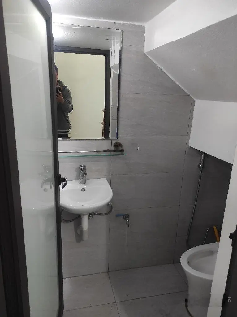 Cần Sang Nhượng Nhà Đẹp 50m, Giá 4,2Tỷ - Mặt Ngõ Ô Tô, Trung Tâm Đông Anh