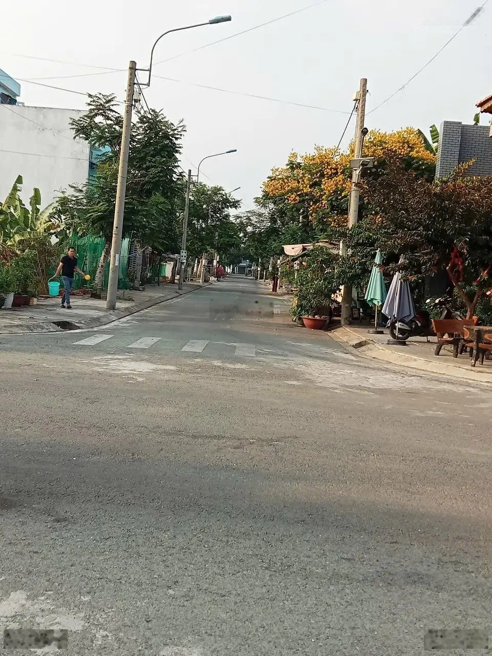 Bán biệt thự gõ đỏ ful toàn bộ góc 2mt đg nhựa kdc trung tâm Thị trấn Cần giuộc, giá 10ti500tr