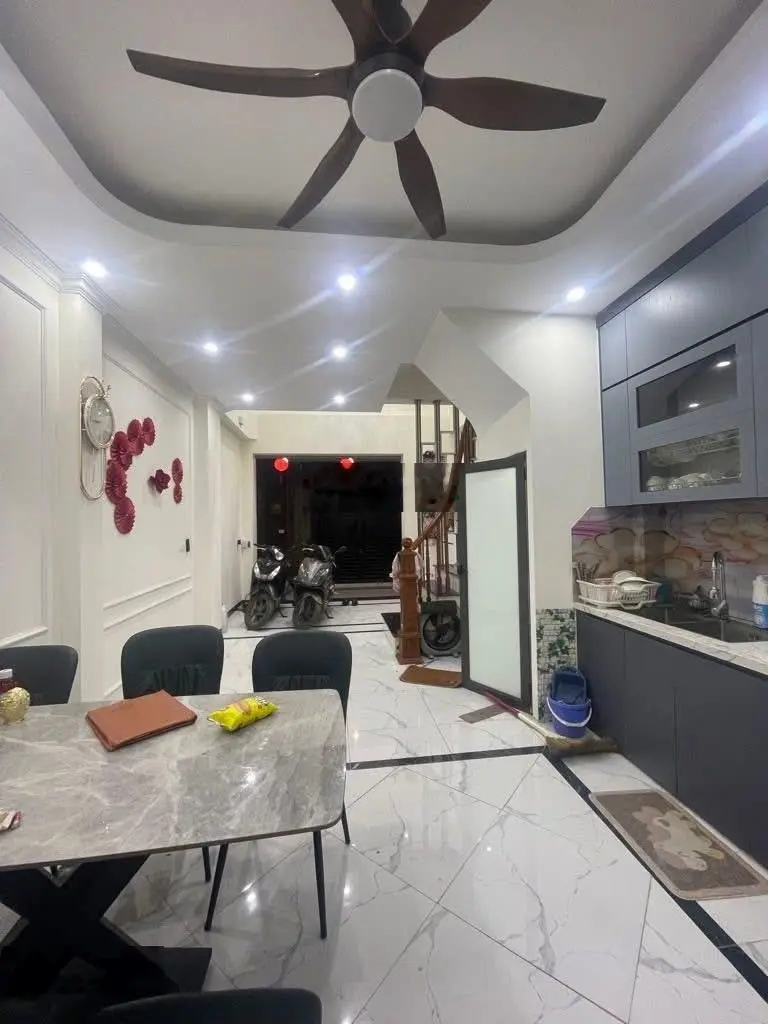 CC gửi bán nhà Yên Lũng - An Khánh sát đại lộ Thăng Long. Diện tích 36m2- mặt tiền 4m- giá 5,x tỉ.