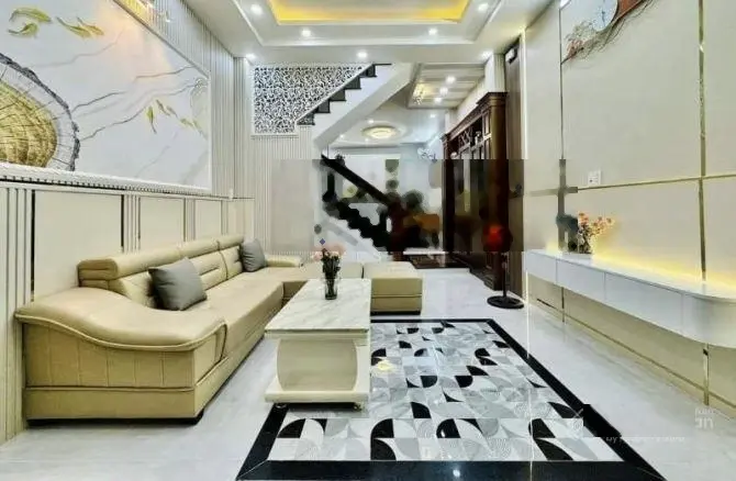VIP! Nhà 48m2 đường Lê Quang Sung, Q6 chỉ 2tỷ420. Gần bến xe Chợ Lớn. Hẻm xe hơi. Sẵn nội thất
