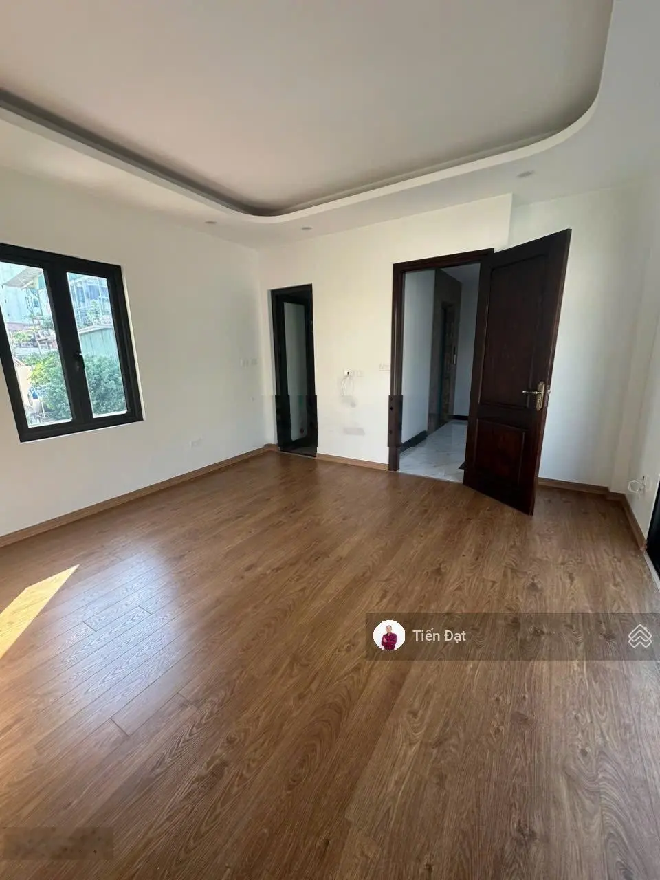 Cần bán nhà riêng giá 9,3 tỷ VND tại đường Văn Cao, Hà Nội, 6 tầng thang máy ở luôn