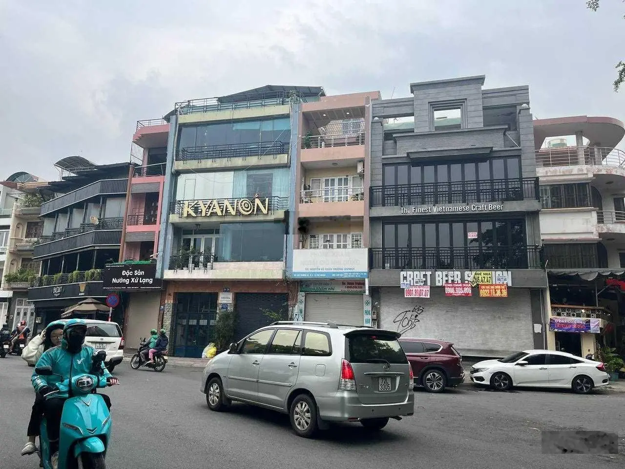 Bán nhà mặt tiền đường Trường Sa, P2, Phú Nhuận. DT 8x17. Hầm 4 tầng. HĐT 180tr/tháng. Giá 60 tỷ