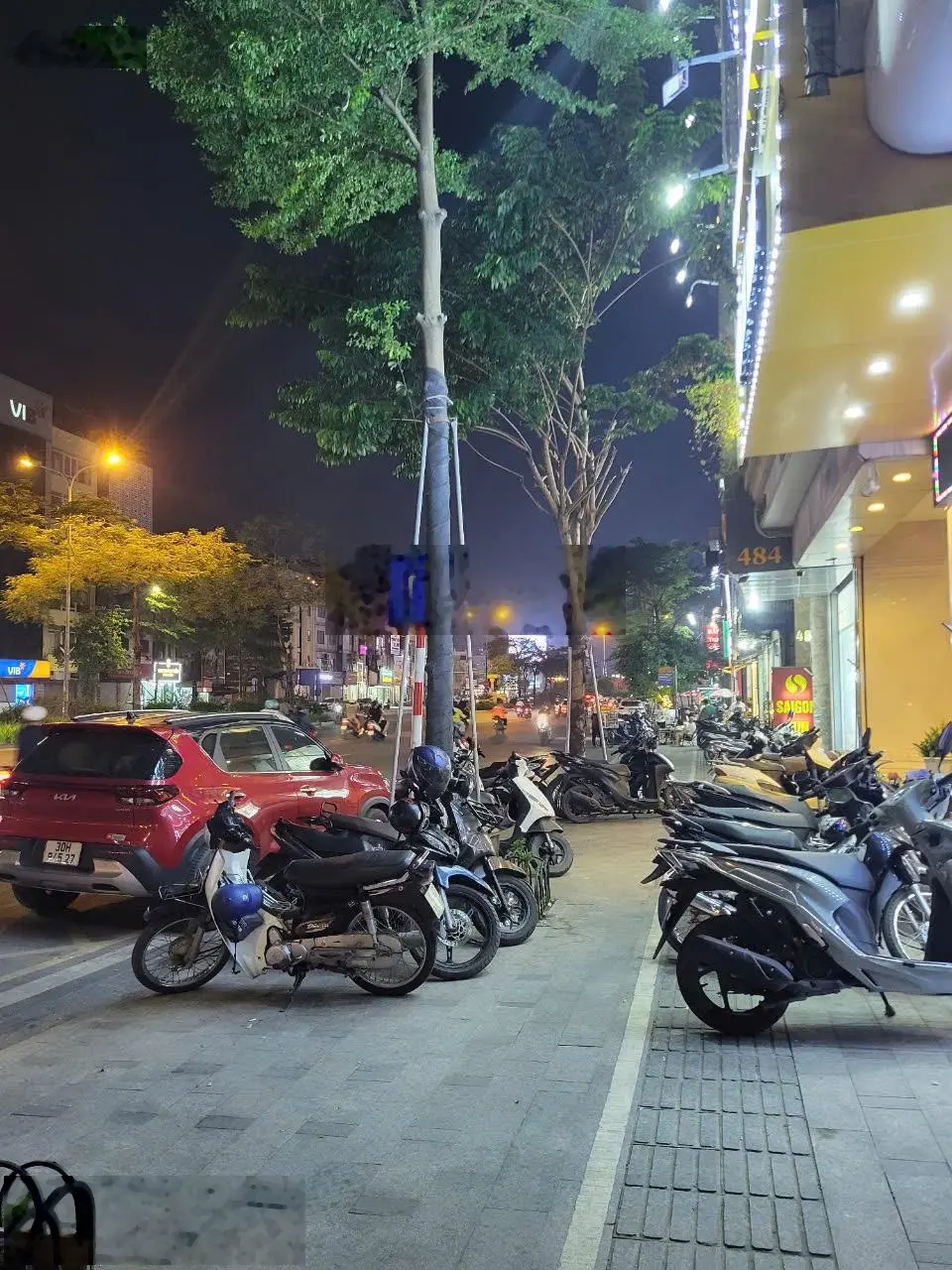 Bán nhà mặt phố văn cao liễu giai, vị trí vàng, 100m2, giá tốt nhất khu phố trung tâm