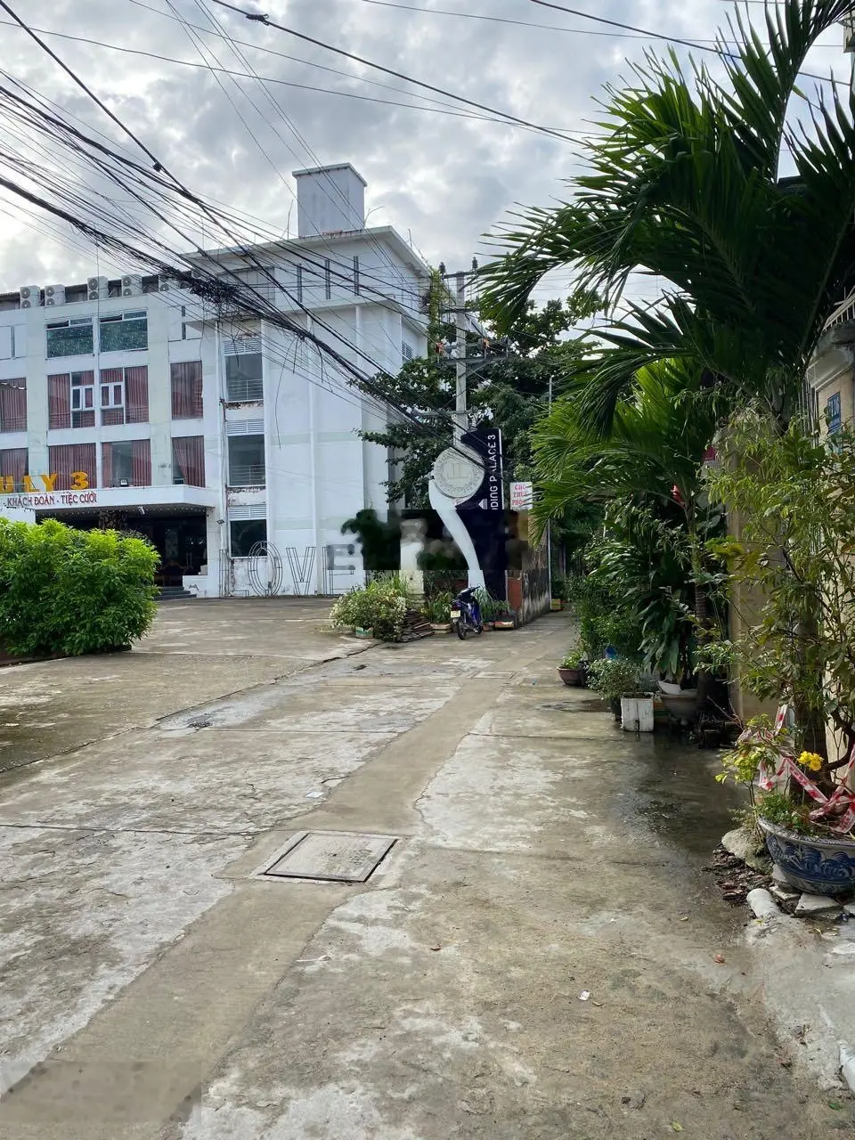 Cần tiền bán gấp lô đất 200m2 hẻm 7m Nguyễn Thị Minh Khai, Nha Trang. LH: 0898 368 *** Bách