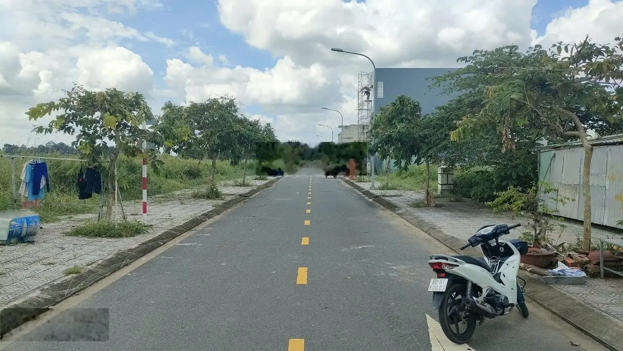 Bán nhà 1 trệt 1 lầu trung tâm thương mại thị trấn Trảng Bom Đồng Nai
