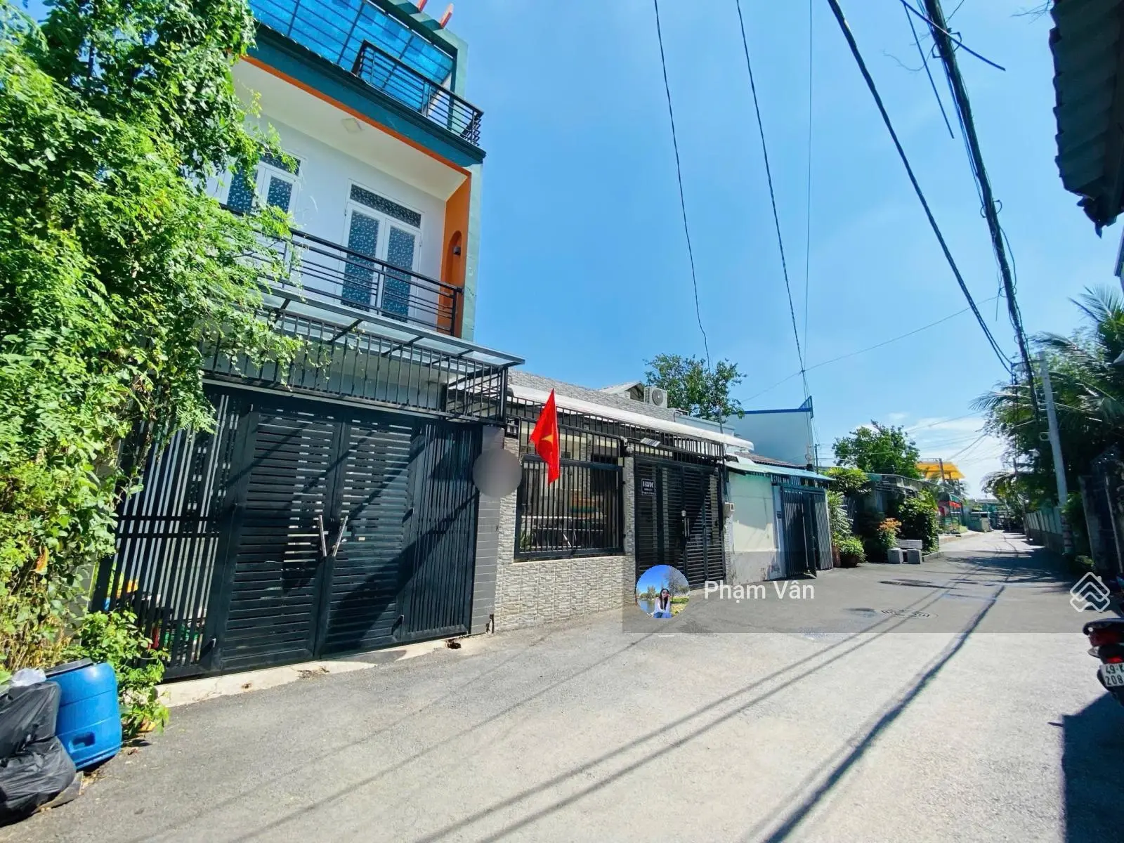 Nhà hướng đông nam- 1T2L - HXH đi bộ 10m ra mặt tiền đường, gần Xa Lộ Hà Nội - vuông vức, hoàn công