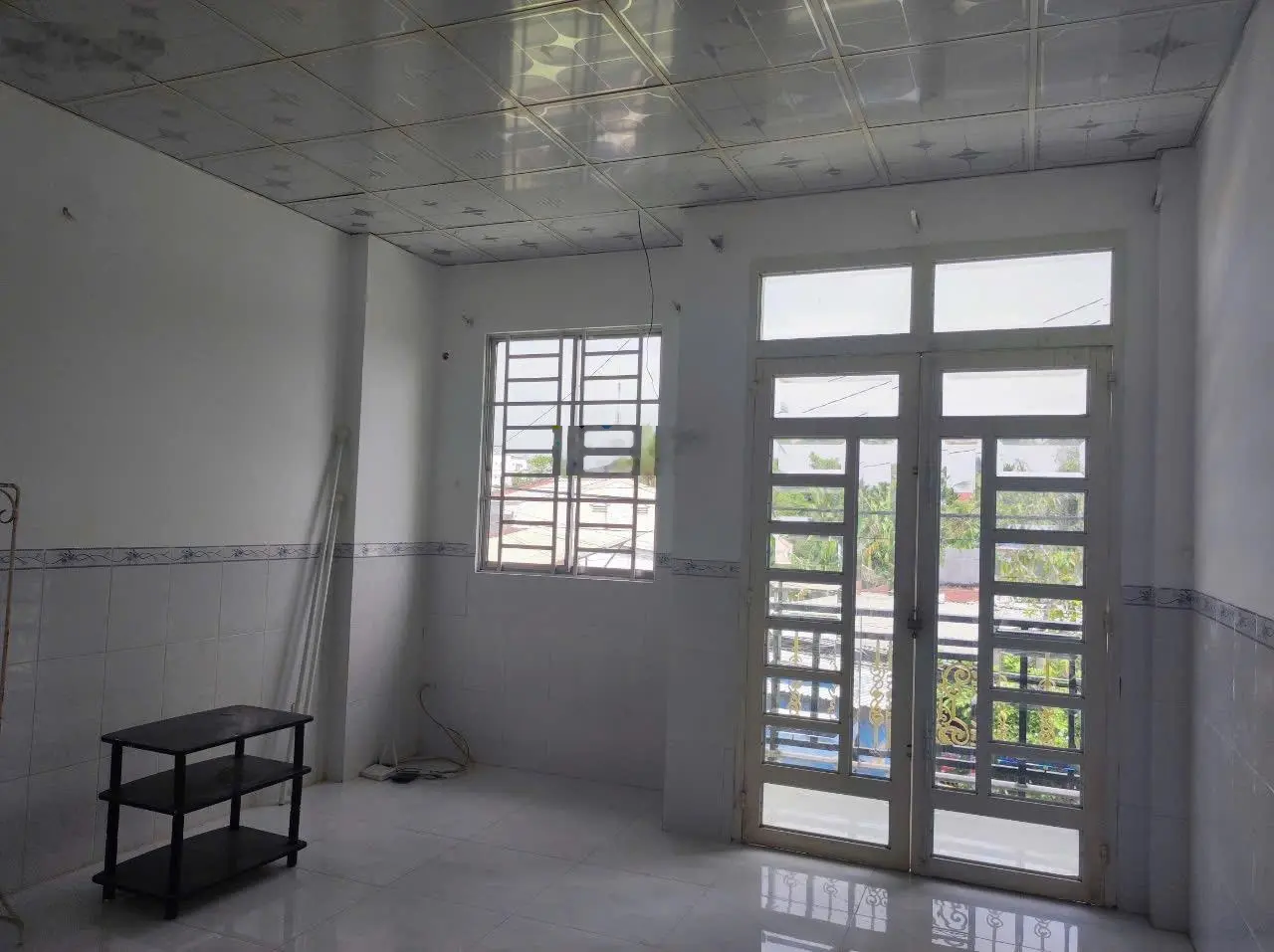 Bán nhà đẹp 1 trệt 1 lầu đường nhựa ôtô gần chợ P3 thuân tiện kinh doanh TP Vĩnh Long
