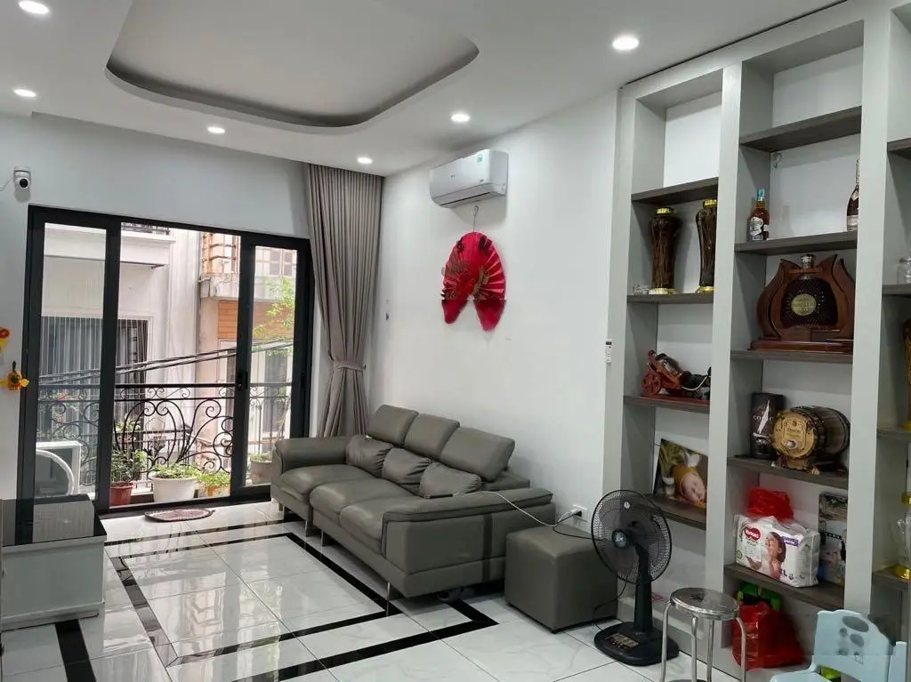 Bán nhà Nguyễn Sơn - Long Biên - khu hàng không siêu vip giá chỉ 9tỷ