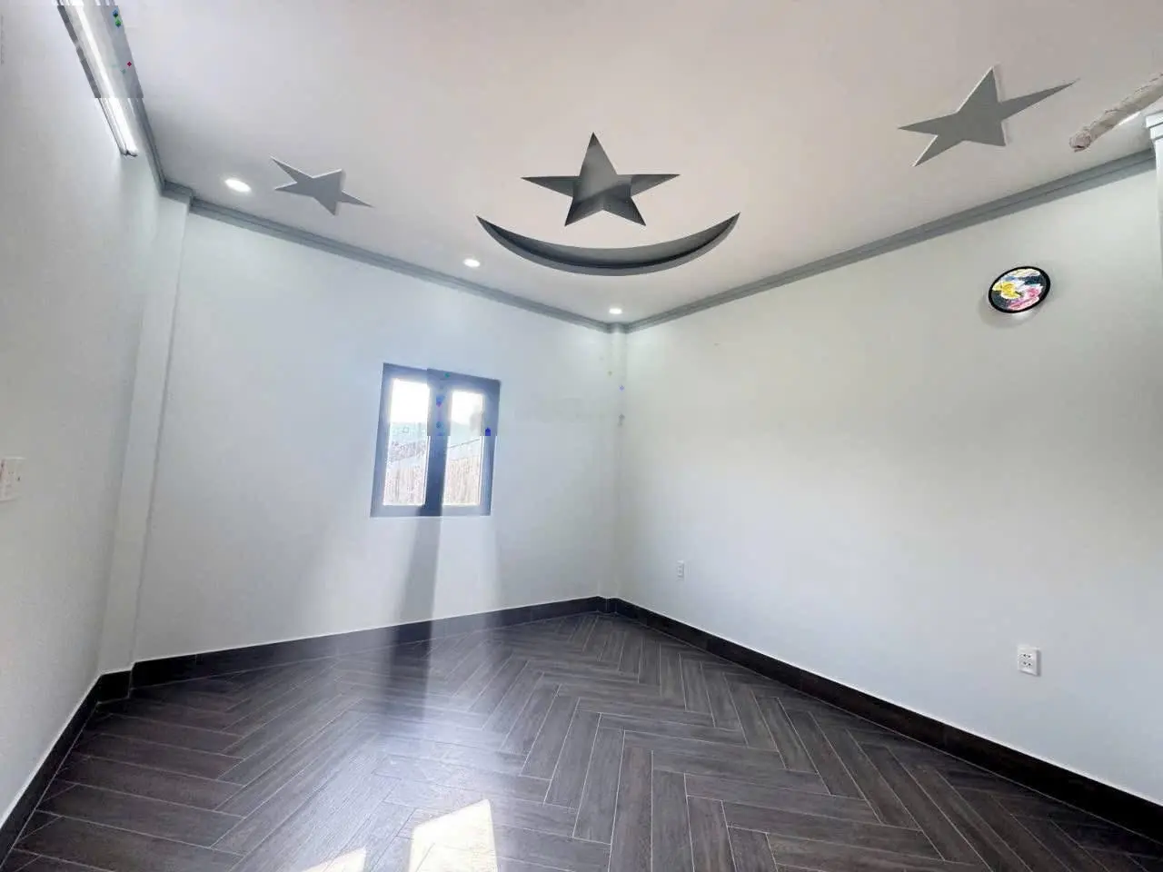 Chủ Định Cư Nước Ngoài Bán Nhà 3 tầng Đ. Lê Thị Bạch Cát P11 Q11 Giá 4 Tỷ 100tr/52m2 TL, Hẻm 7m.
