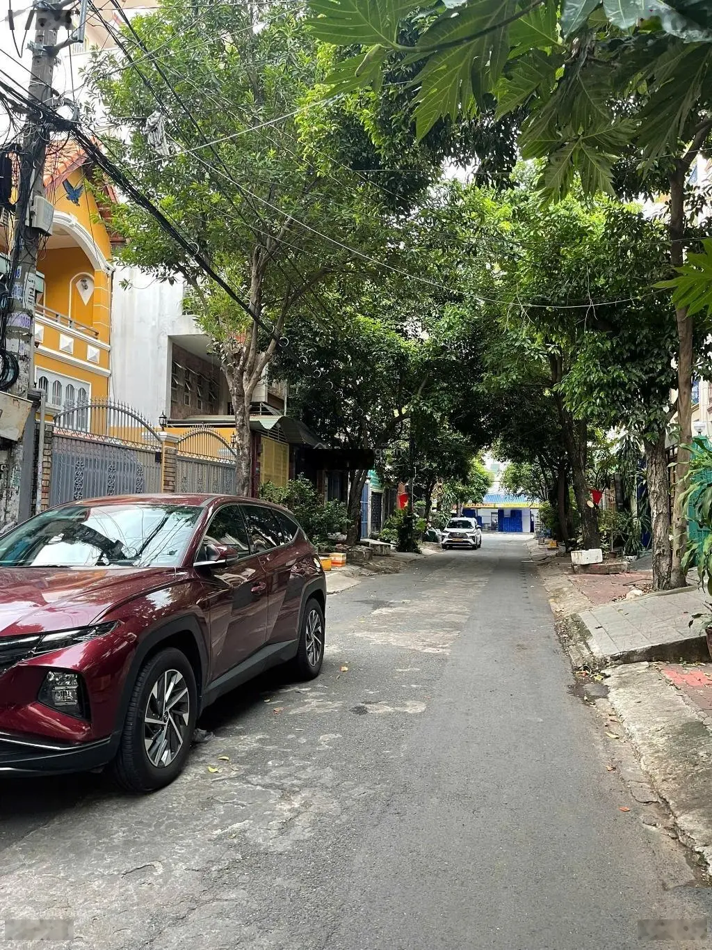 Khu D2, Bình Thạnh, CHDV 4tầng (4 x 18) có THANG MÁY, hẻm OTO tránh, thu nhập 720tr/năm