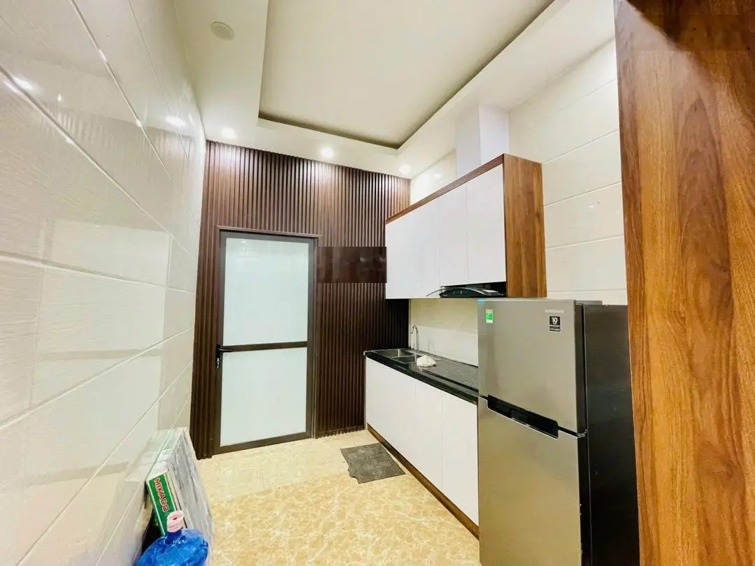 Bán nhà ngõ rộng đường Trung Phụng 32 m 4.9 tỷ Đống Đa , ở ngay , kinh doanh.