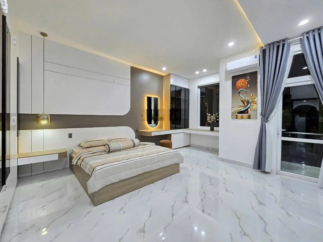 Bán siêu phẩm thiết kế Luxury, full nội thất hiện đại, cách biển 500m, sân ô tô. LH 0937 894 ***