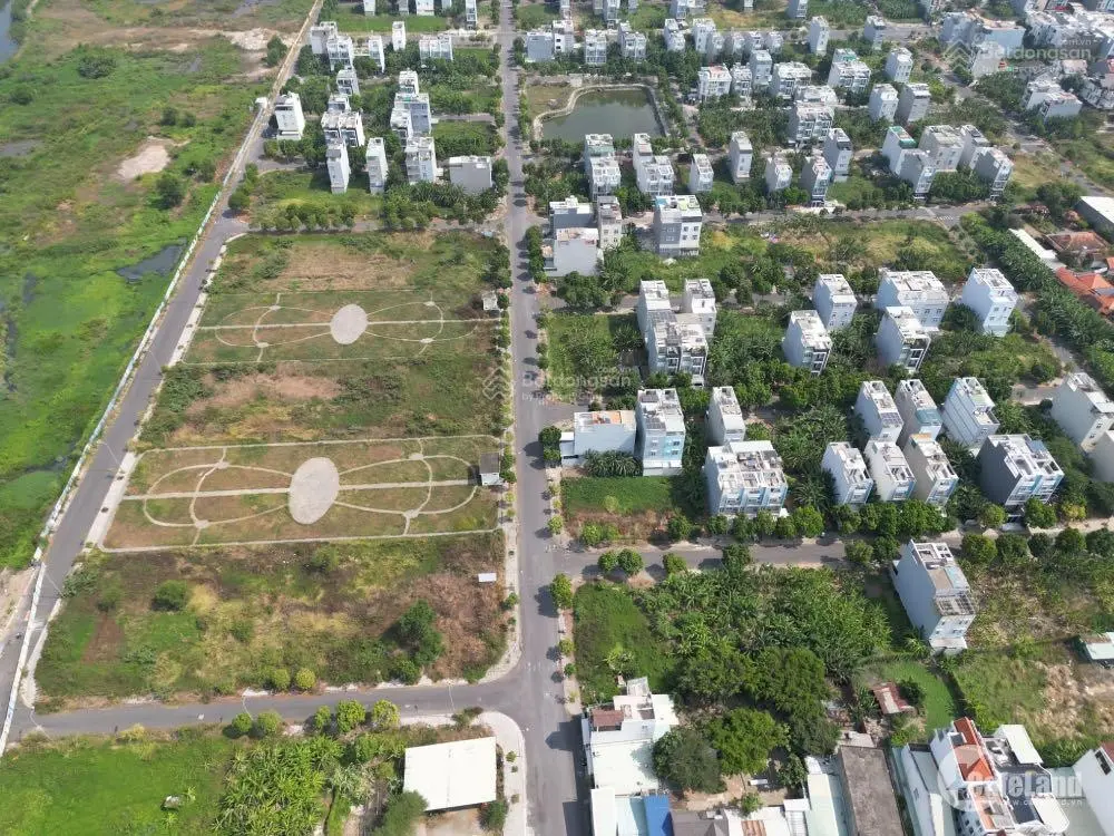 Bán lô đất mặt tiền đường 14m trong khu dân cư Thiên Lý Quận 9