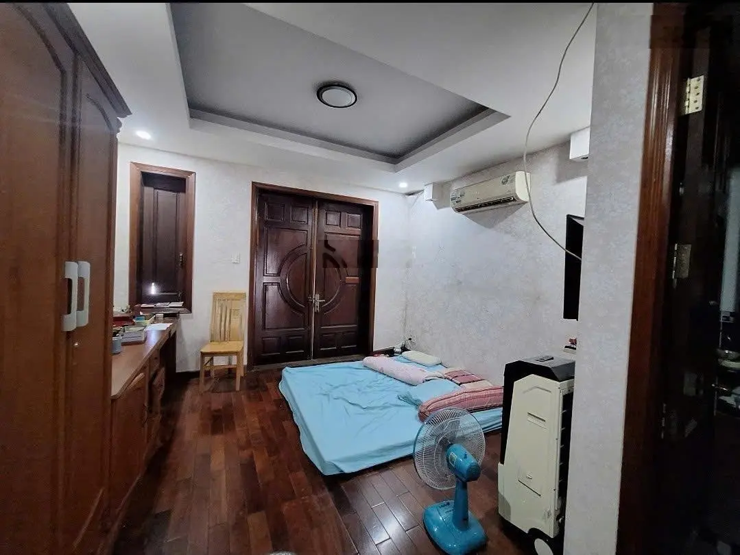 Bán nhà 4 tầng siêu vip, hoàng diệu 2, linh chiểu, thủ đức, thiết kế lệch tầng thoáng mát.
