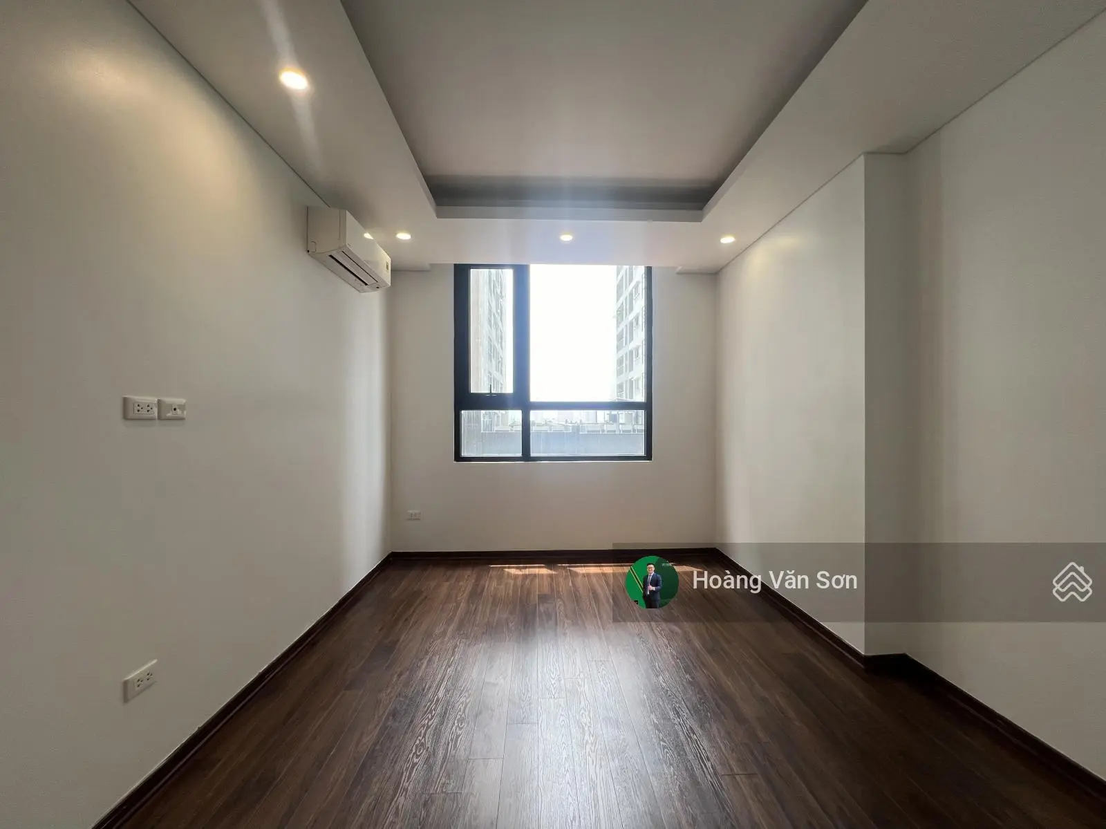 Bán căn hộ sân vườn N01T1 Ngoại Giao Đoàn, ban công Nam, thoải mái slot đỗ xe, nội thất sáng tạo