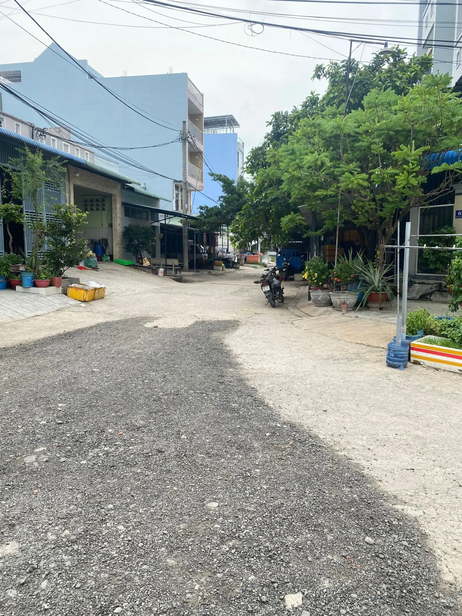 Bán nhanh lô góc 2 mặt tiền 136m2 ngay chợ bình Điền