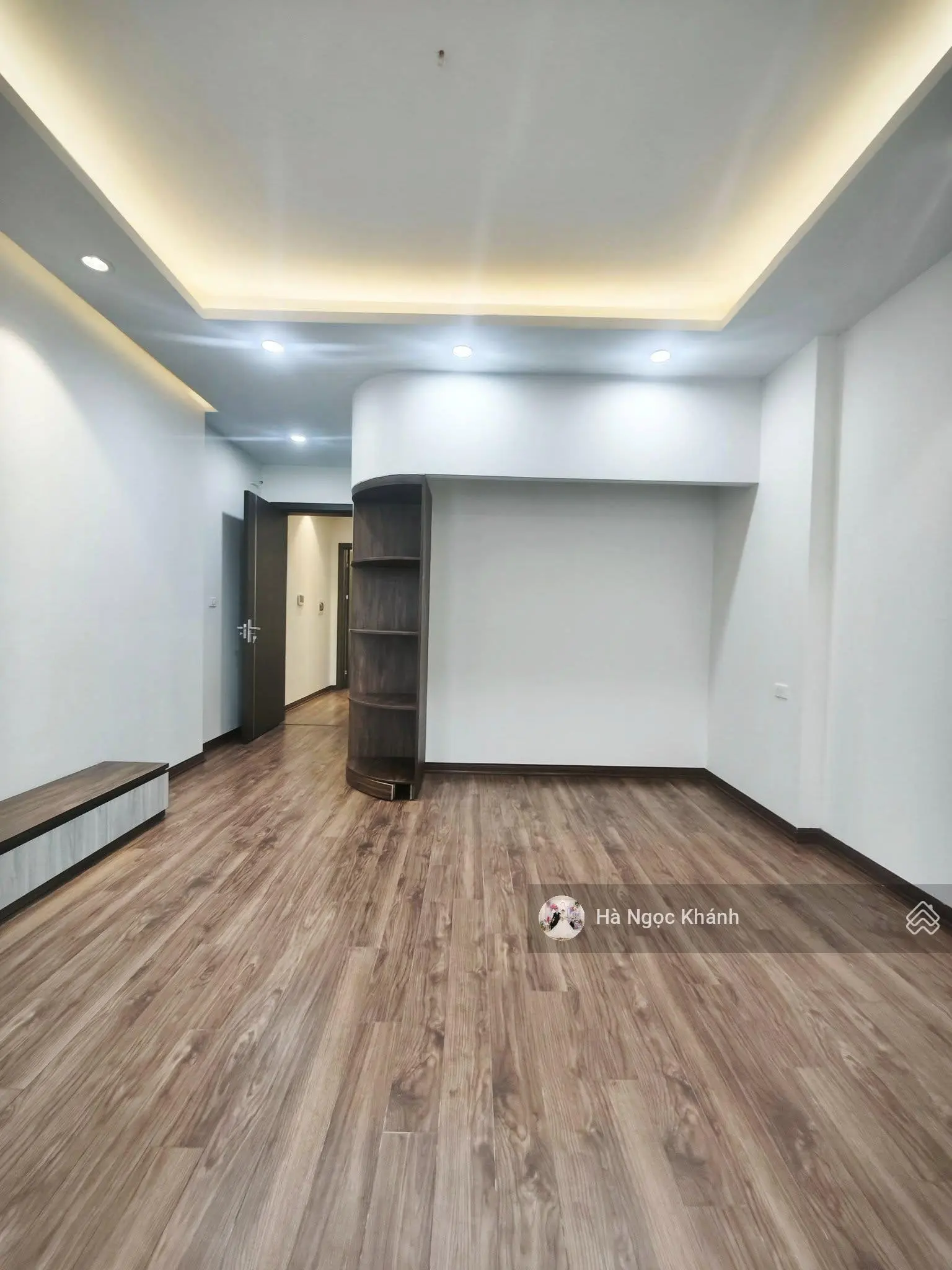 Nhà đẹp hiếm có 3 mặt thoáng phố thiên hiền - 63m2, mt khủng 6m - có sân - ở sướng!