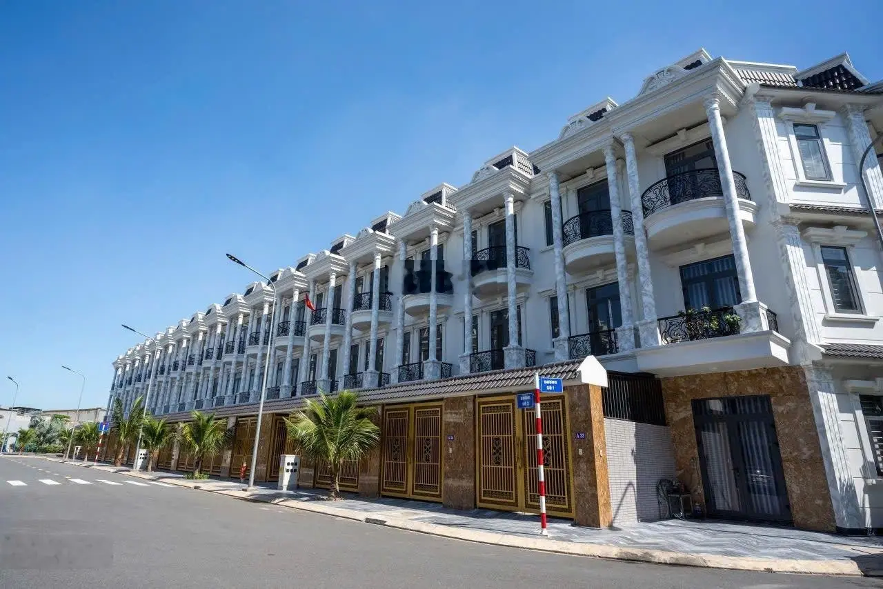 Bán nhà mặt phố sẵn sổ 80m2, giá 6 tỷ tại Nguyễn Thị Khắp, Dĩ An, Bình Dương