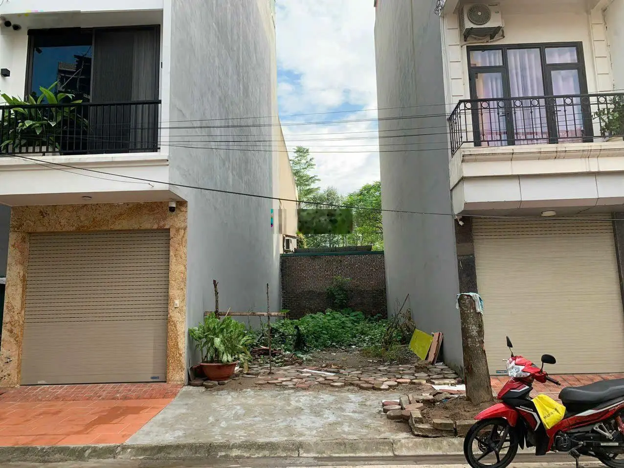Bán đất Thạch Bàn 68m2 vỉa hè cây xanh bóng mát Kinh doanh tốt đường 13m ngay Garden City