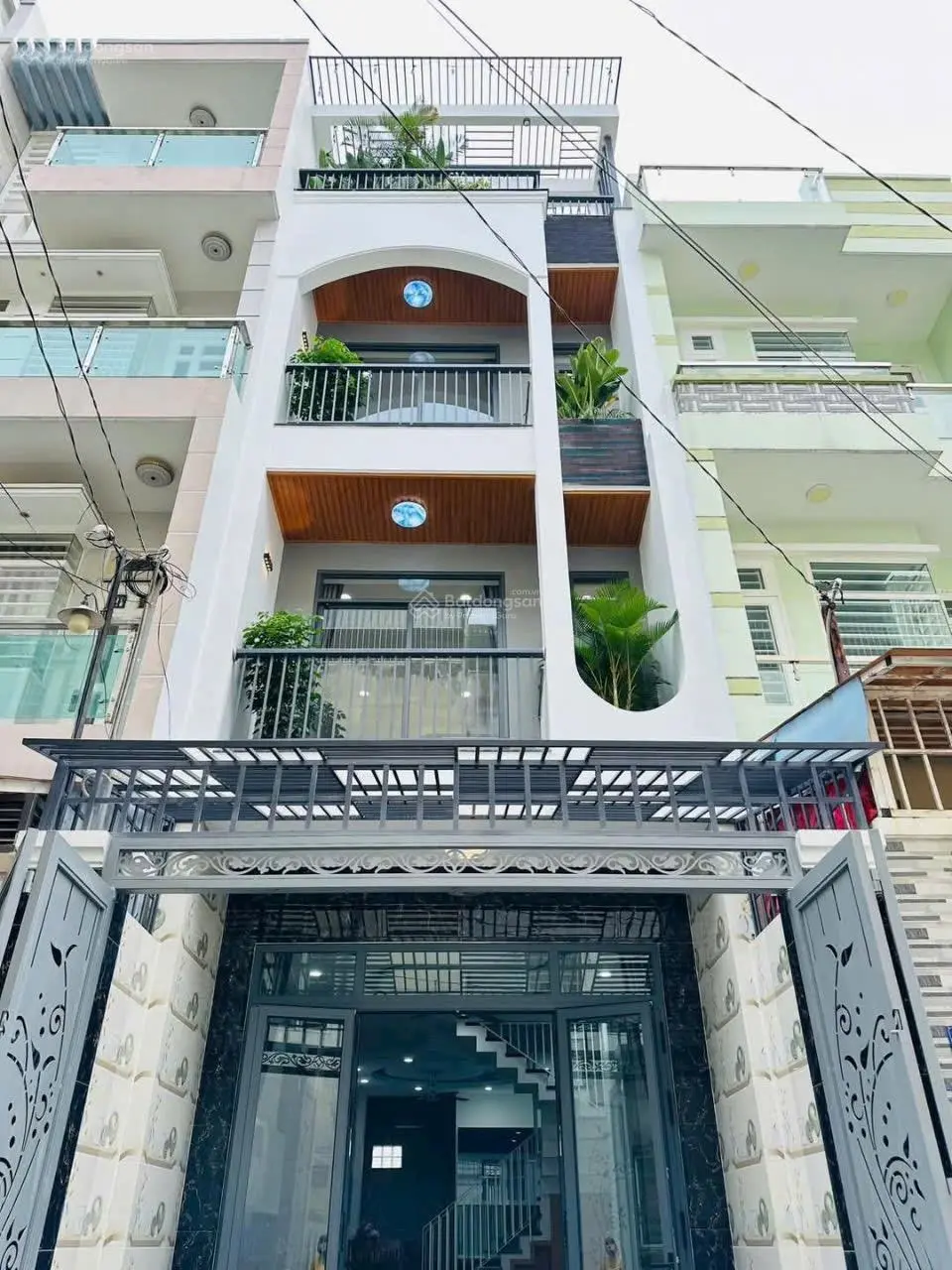 Ông bà chủ ngợp thở cần bán nhà Cư Xá Đô Thành P4, Q3, 55m2 hẻm 5m xe hơi quay đầu, cho thuê 17tr/t