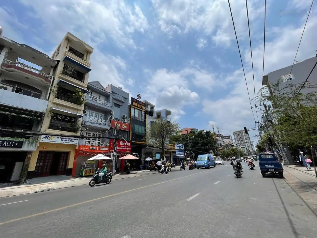 Siêu phẩm ngang lớn MT Lê Quang Định, Bình Thạnh, 12x20m, 4 Tầng - HĐT: 130 triệu, giá 49 tỷ