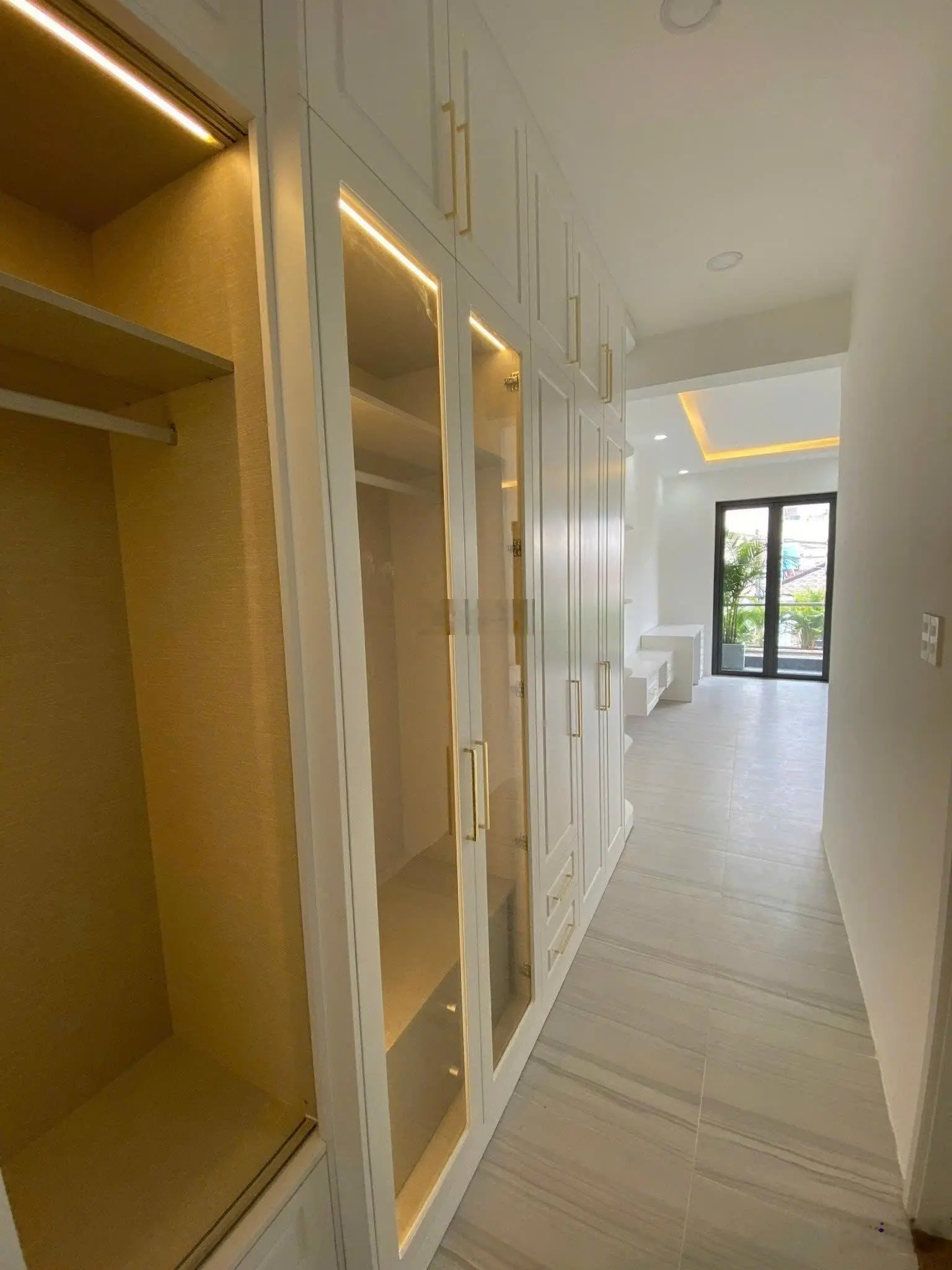 VIP nhà mặt tiền Cô Giang Q1, DT: 4x21m, 6Tầng + TM + PCCC, HĐT: 150tr, giá: 42.5Tỷ
