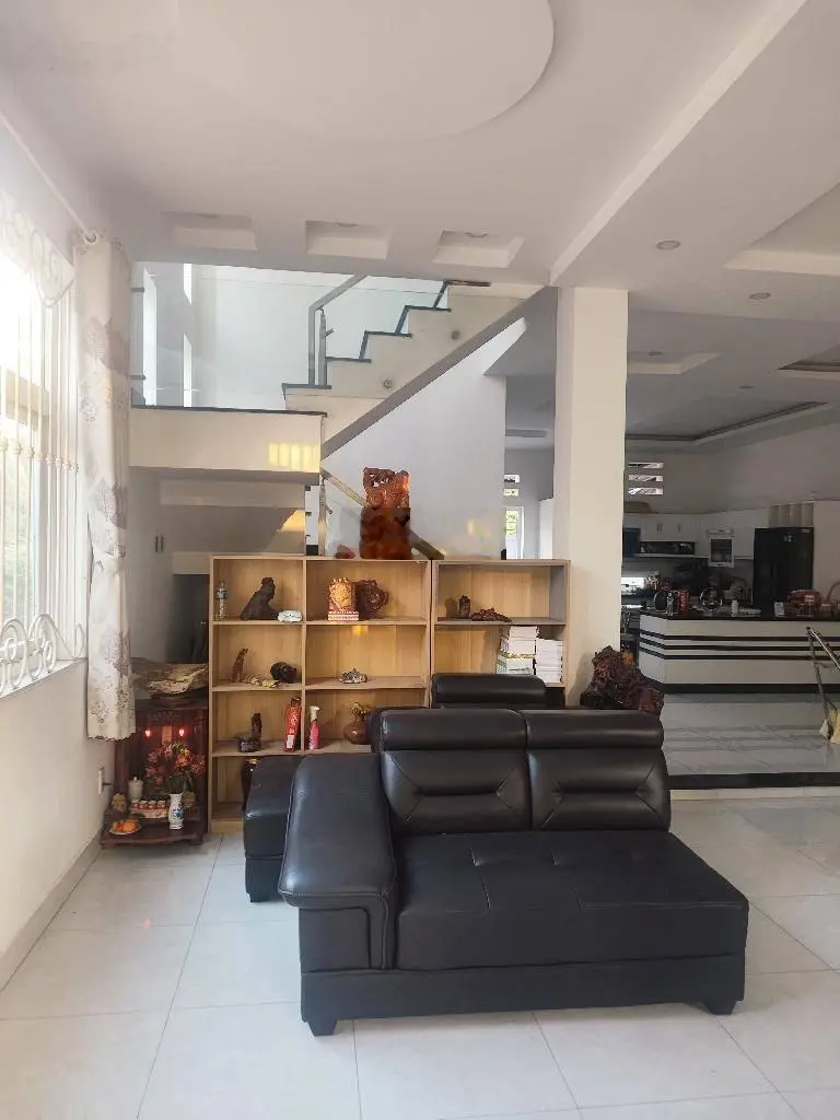Bán biệt thự 4 tầng 204m2 ngang 9m mặt tiền đường 12m Man Thiện Tăng Nhơn Phú A, 19,5 tỷ