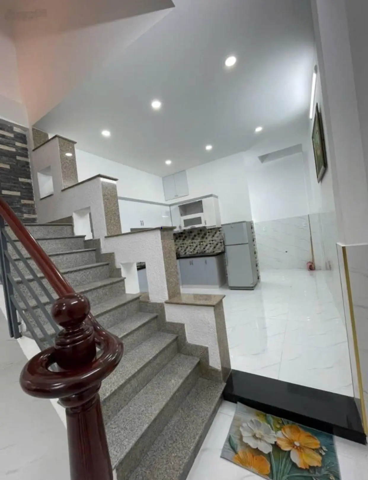 Bán gấp nhà Nguyễn Thiện Thuật, Phường 2, Quận 3 48m2, GIÁ 2TỶ790TR