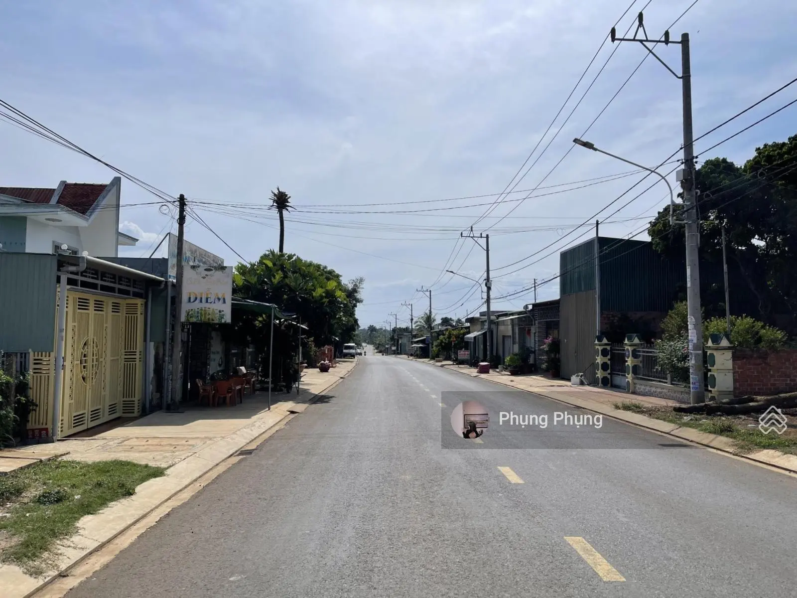 Bán gấp lô đất mặt tiền kinh doanh gần Coopmart Cái Bè, Tiền Giang, dt 100m2, SHR