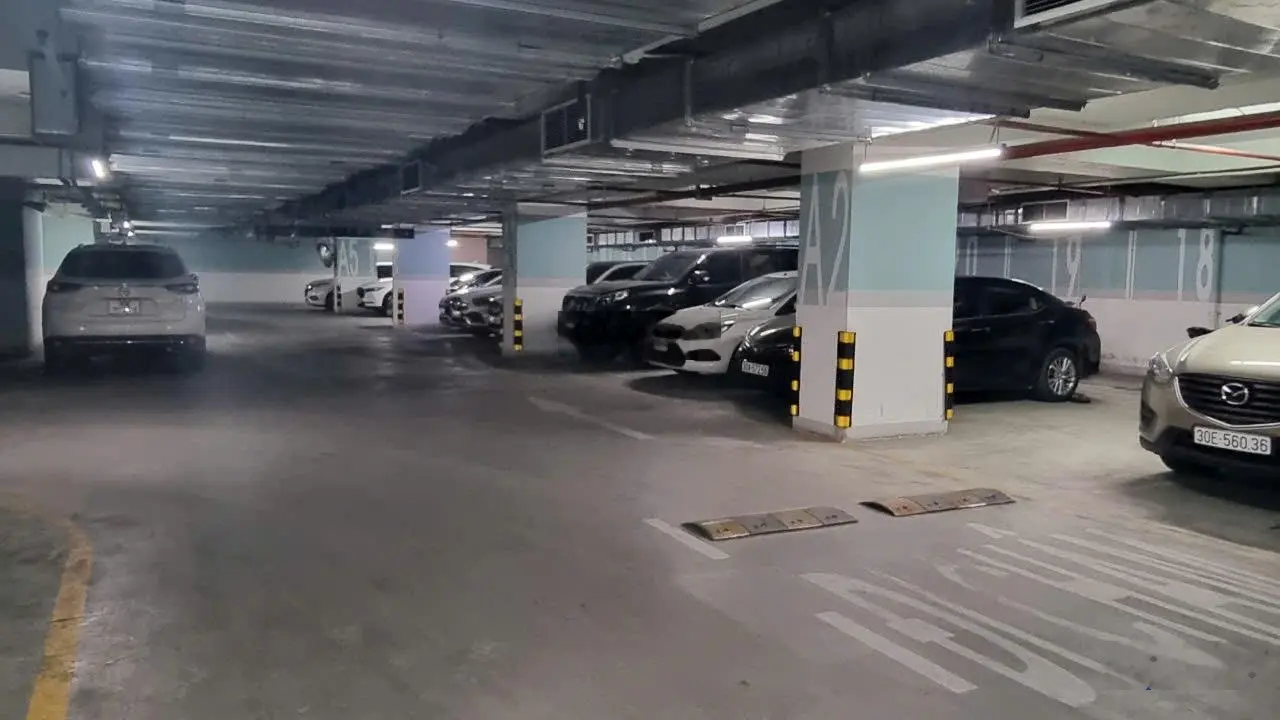 Bán căn hộ chung cư CC1 Hà Đô Parkside đường Khúc Thừa Dụ căn góc 79m2 + 1PN full đồ có lốt ô tô