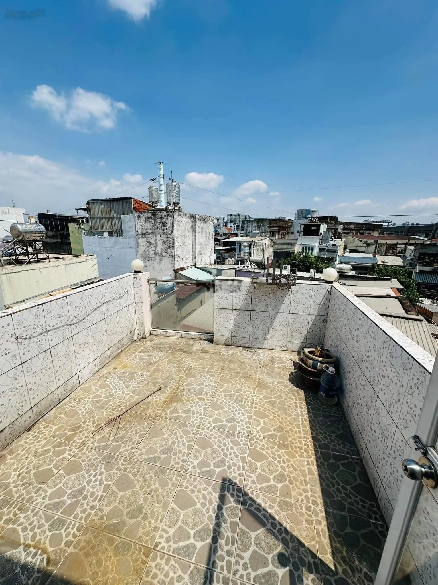 Cần Bán Nhà Nguyễn Kiệm, Quận Phú Nhuận, 4 Tầng, 2 Phòng Ngủ, Hoàn Công Đủ - Giá Chỉ 3.6 Tỷ - H3G