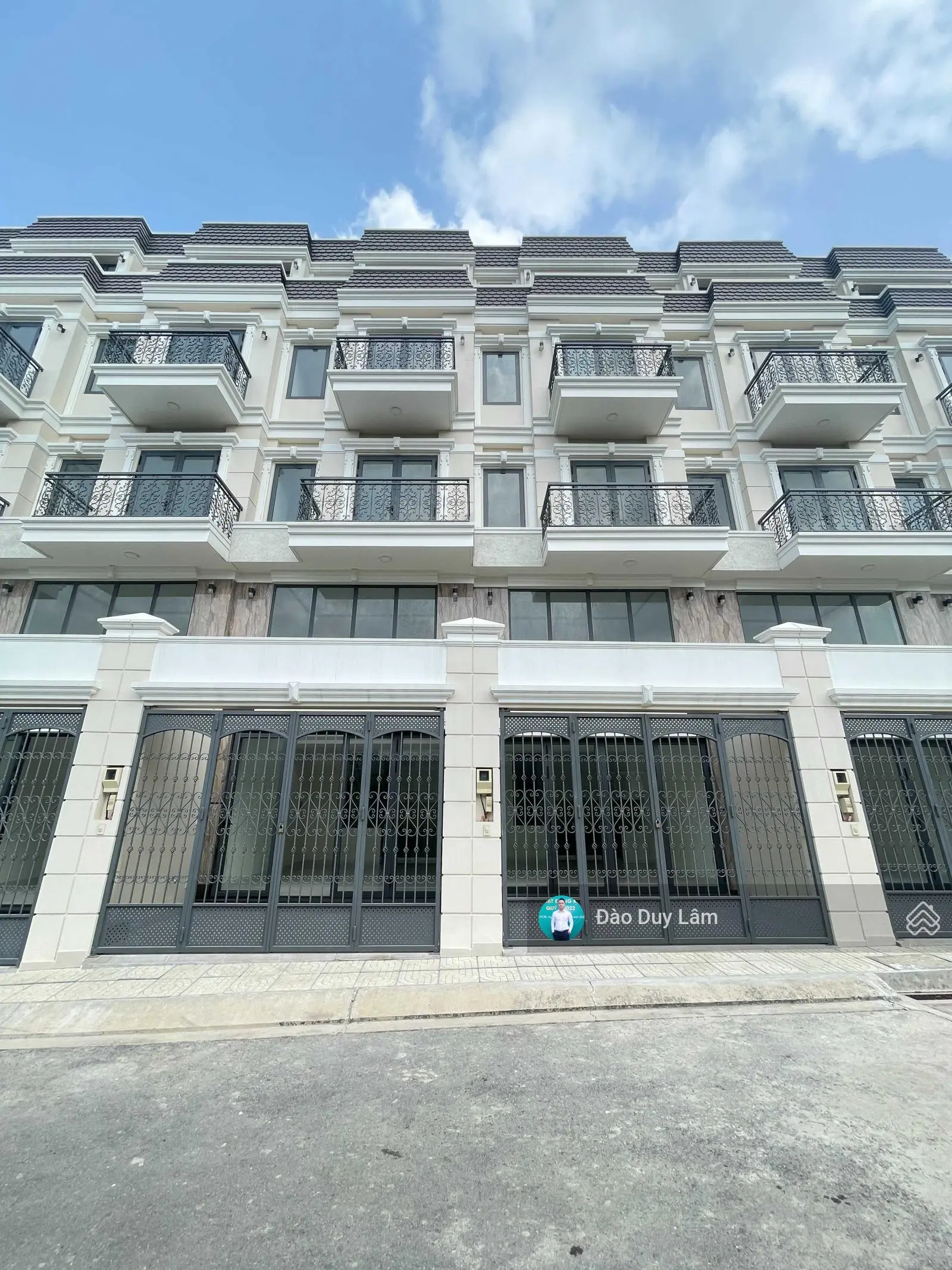 Còn 1 căn giảm mạnh: 8.5 tỷ còn 7.2 tỷ nhà mới đồng bộ ngay Vạn Phúc City, đường ô tô - sổ riêng