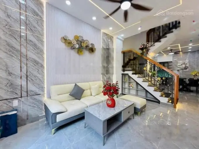 Hot!!Nhà đẹp giá siêu rẻ toạ lạc tại đường số 120 Tân Phú,Q9 giá 3.7Tỷ phía sau công viên Suối Tiên
