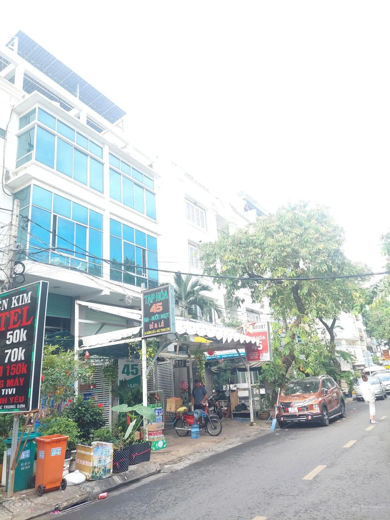 Bán 2 căn nhà liền 12x20m, mỗi căn ngang 6x20m, 1 hầm + lửng + 3 lầu, khu Trung Sơn cực vip giá tốt