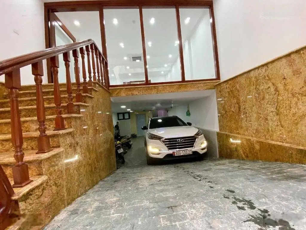 Cầu Giấy, Trung Hòa, Trung Kính 70m2, 8 tầng, thang máy, gara. Giá 33.5 tỷ Yên Hòa Cầu Giấy