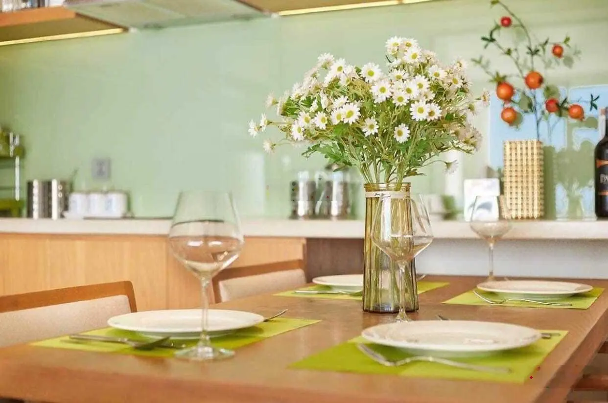Giá sụp hầm! Căn Fusion Suites 1PN tầng cao ngay mặt biển Mỹ Khê Đà Nẵng full nội thất, sổ hồng sẵn