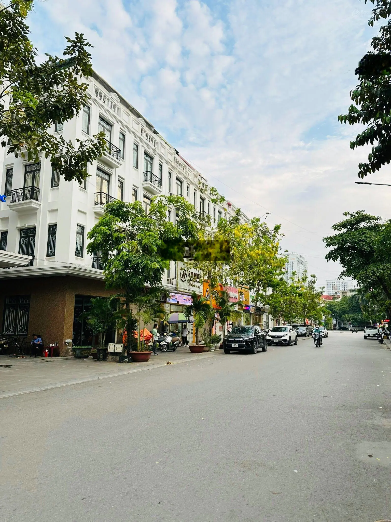 Chính chủ bán căn shophouse 5 tầng Đại Hoàng Sơn TP Bắc Giang