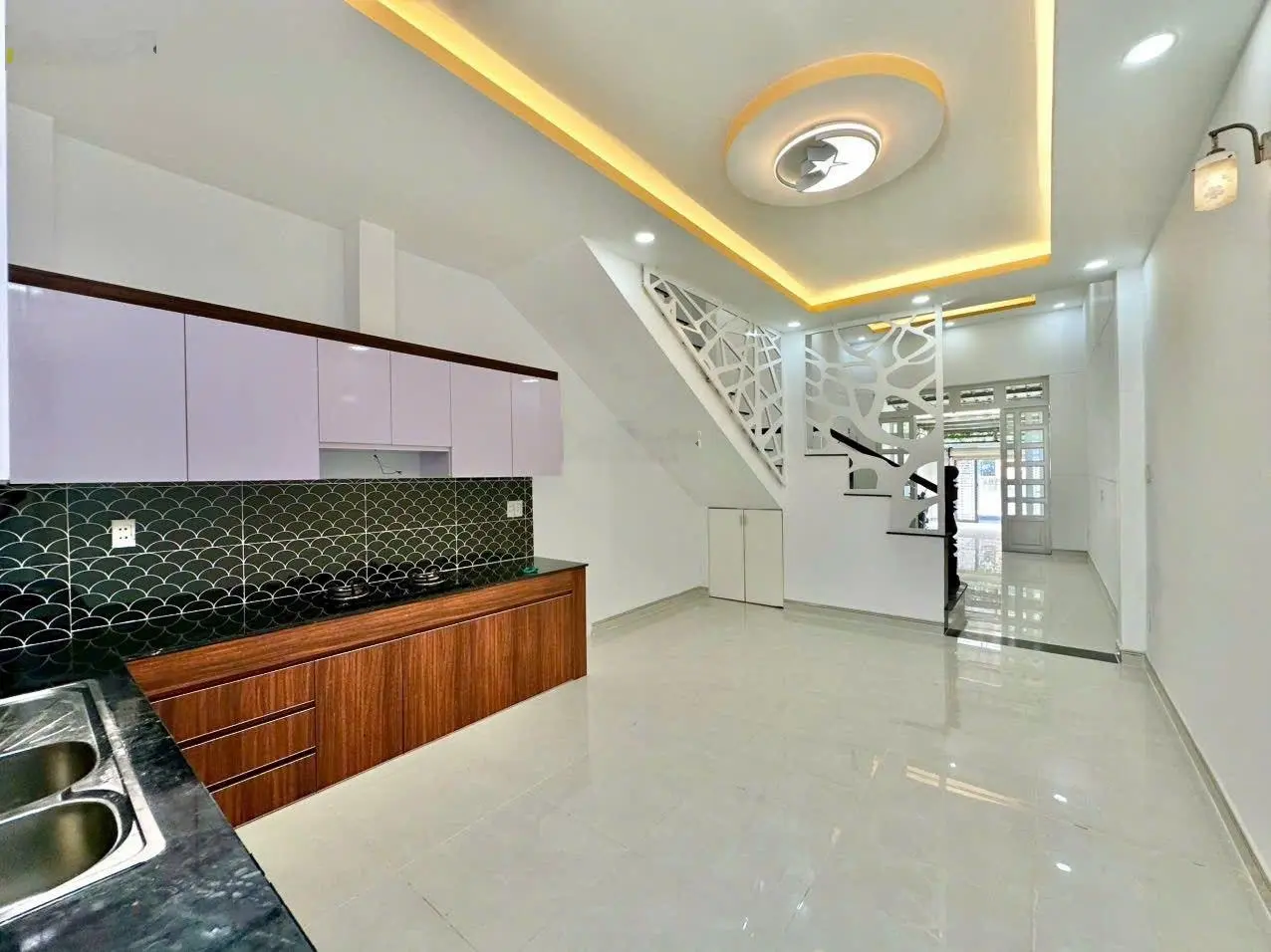 Bán NR siêu hot tại Thạnh Xuân 21, 4,65 tỷ, 142m2, 3PN, 2WC