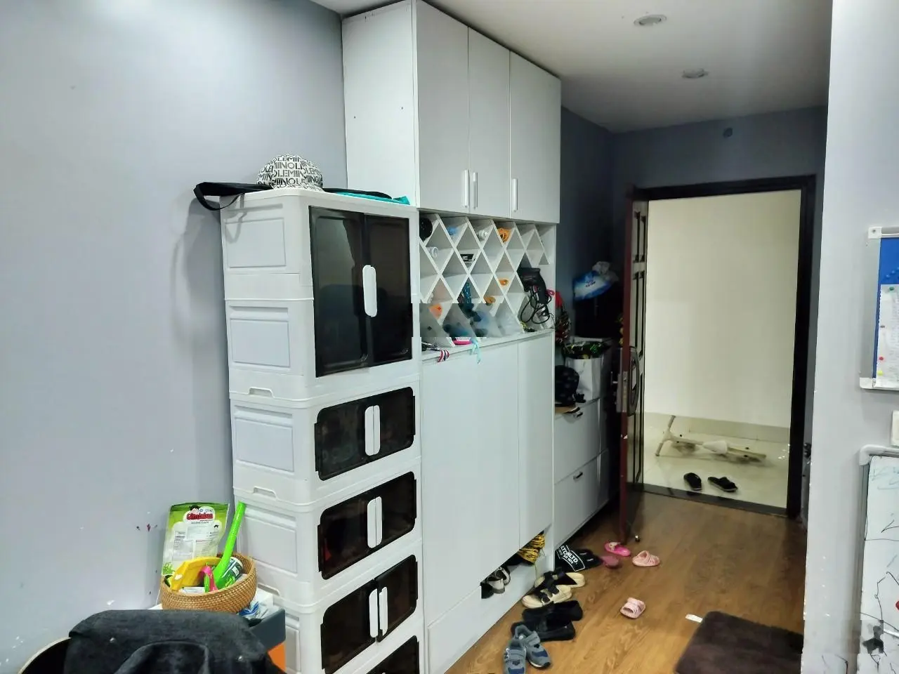 Bán căn hộ 2 ngủ 2 vệ sinh full nội thất