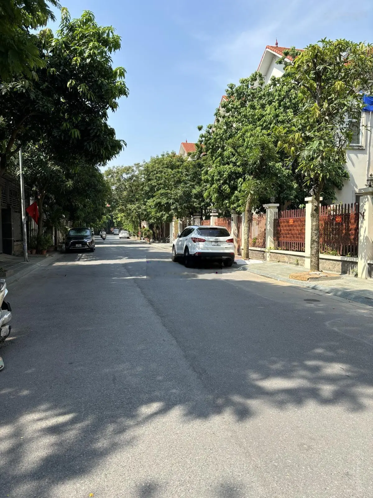 Bán Biệt Thự Liền Kề Làng Việt Kiều Châu Âu Mỗ Lao. 180m, 4 Tầng Lô Góc, 46 tỷ. View Vườn Hoa.
