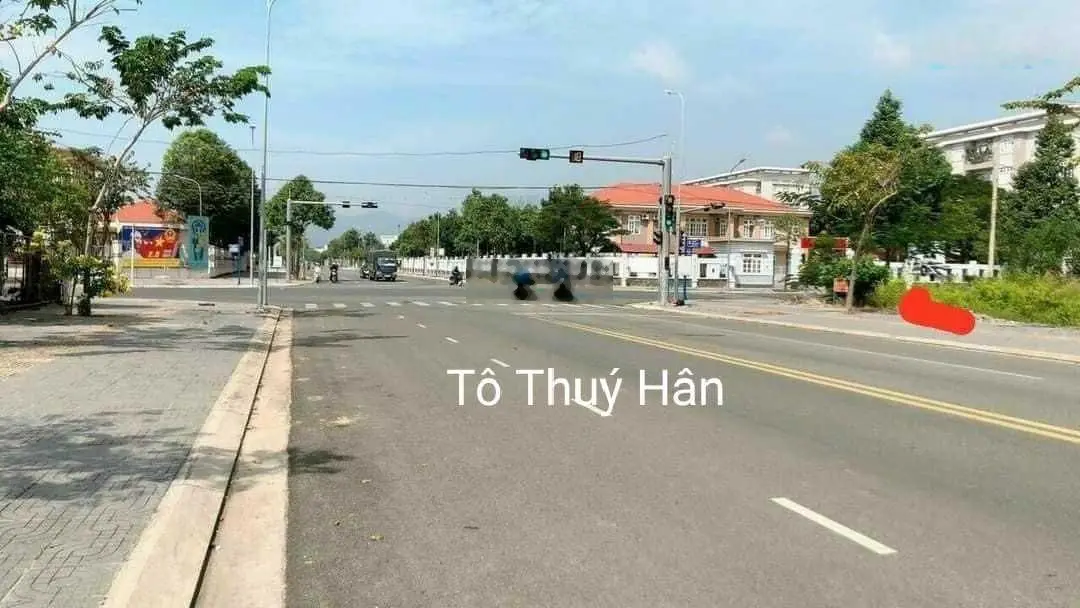 Bán gấp 304m2 mặt tiền Đinh Bộ Lĩnh, khu dân cư đông đúc, kinh doanh buôn bán được, Giá 2 tỷ 350