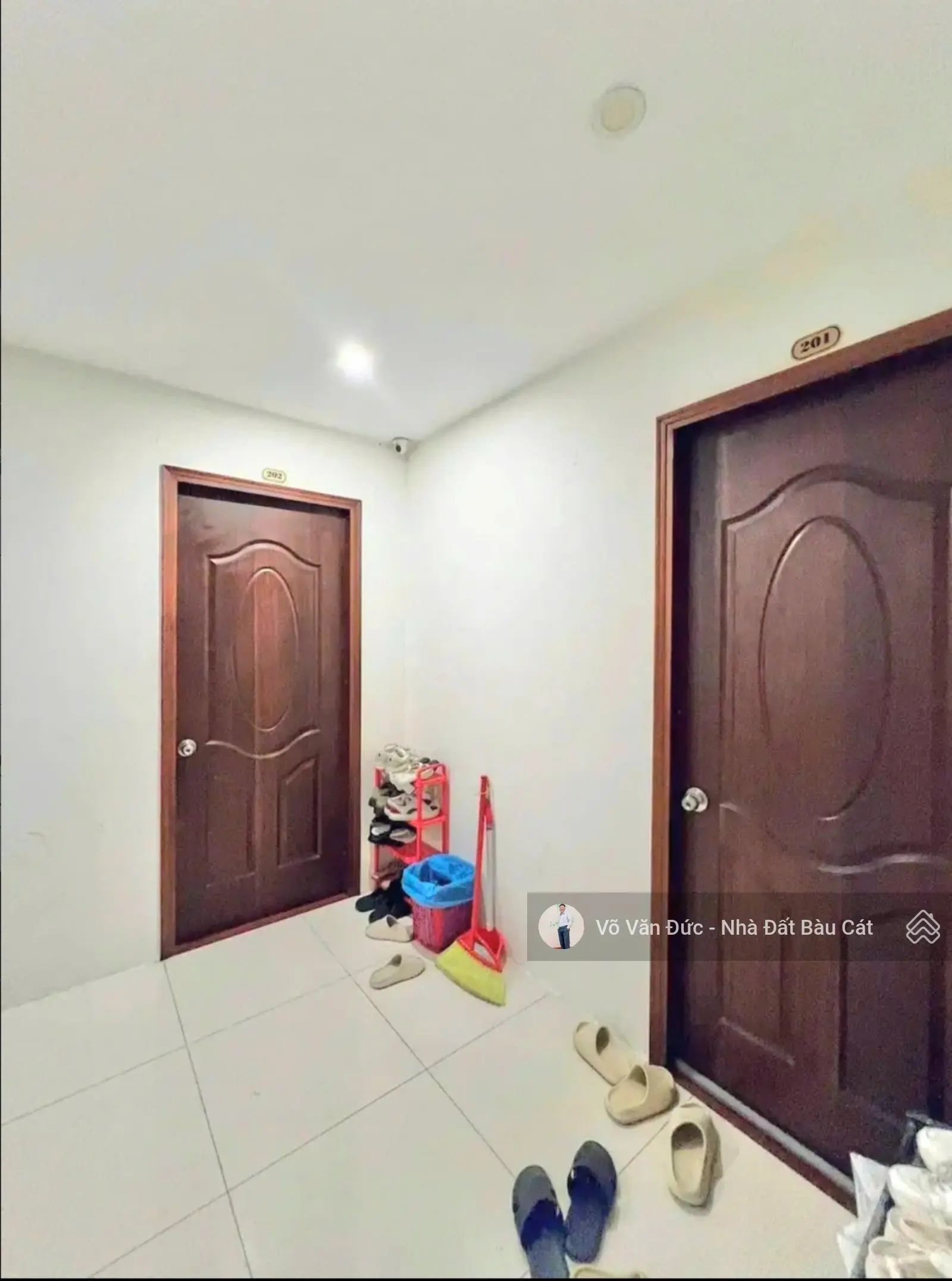 Bán tòa nhà VP kết hợp 24 CHDV cao cấp đường Nguyễn Thái Bình-K300, Tân Bình DT 9.5x18m 1 hầm 6 lầu